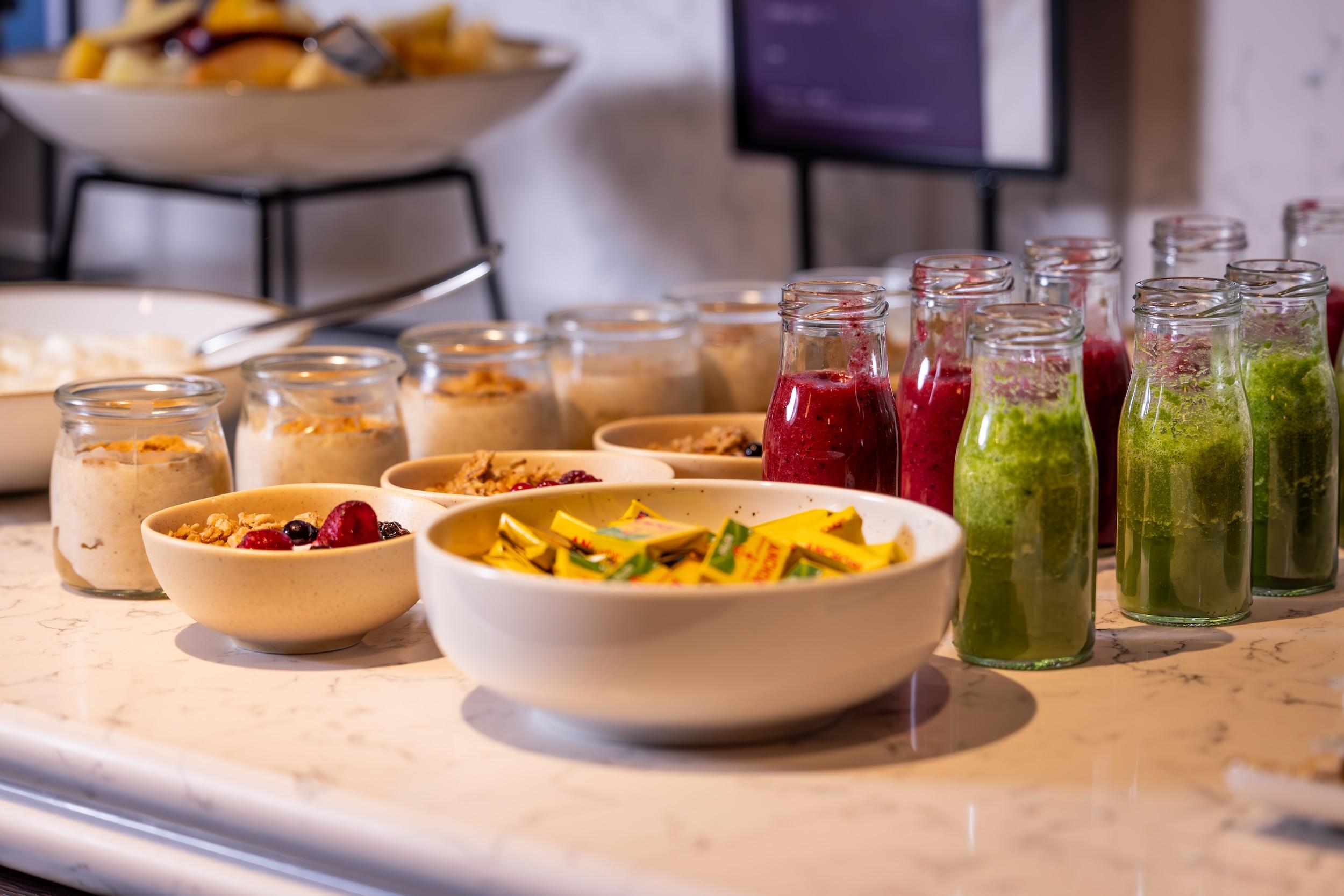 No1 Lounge at Heathrow T2 Breakfast Smoothies